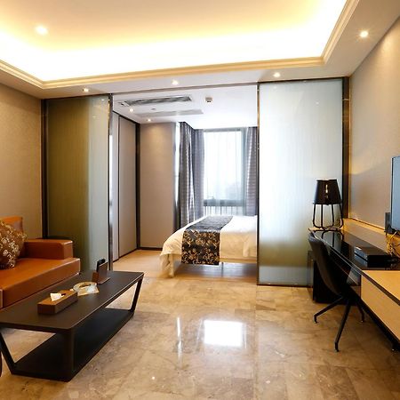 Pengman Beijing Rd. A-Mall Apartment Гуанчжоу Екстер'єр фото