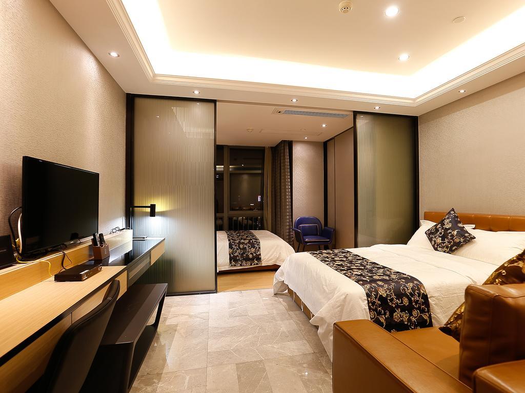 Pengman Beijing Rd. A-Mall Apartment Гуанчжоу Екстер'єр фото